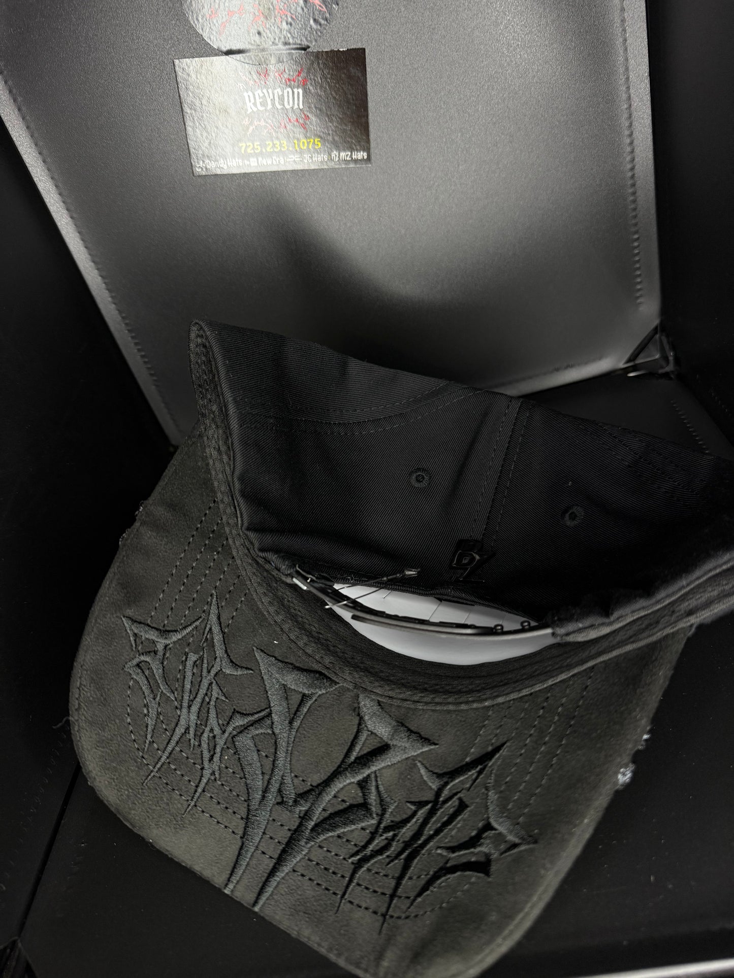 Báez Astroboy black